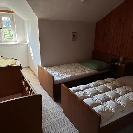 Gaestehaus Gut Frauendorf Zajazd