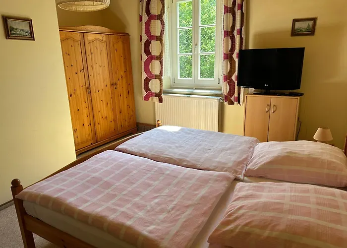 Kro Gaestehaus Gut Frauendorf
