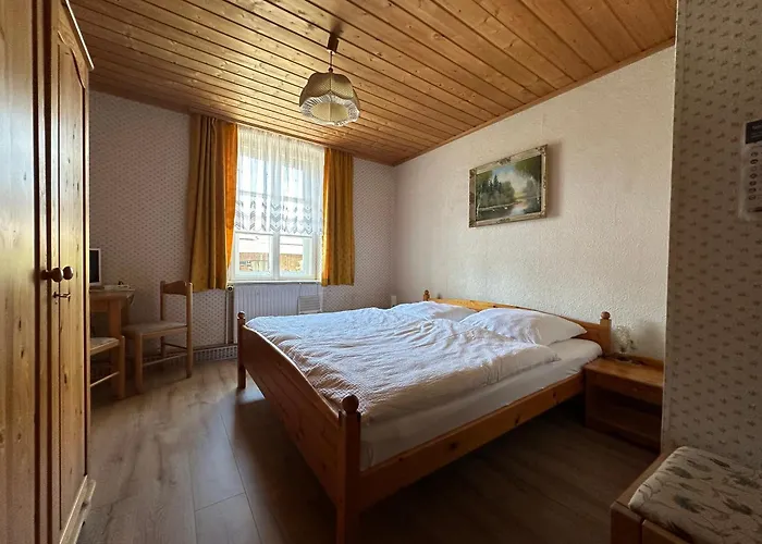 Kro Gaestehaus Gut Frauendorf Windorf (Passau)