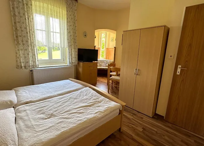 Gaestehaus Gut Frauendorf * Windorf (Passau)